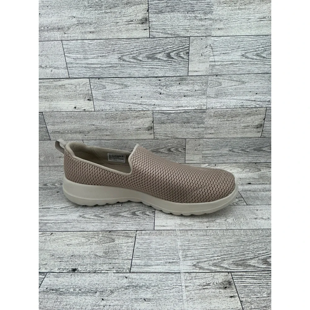 Skechers Go Walk‎ Max Slip On Sneakers Taupe Mesh Women's Size 9.5
